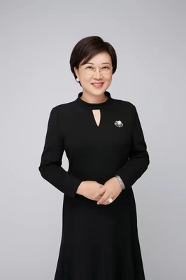 杨荟
职务：执行会长